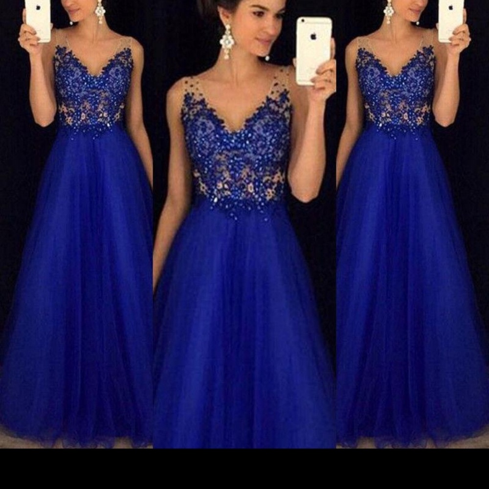 Boutique 9 Sapphire Lace Maxi Dress